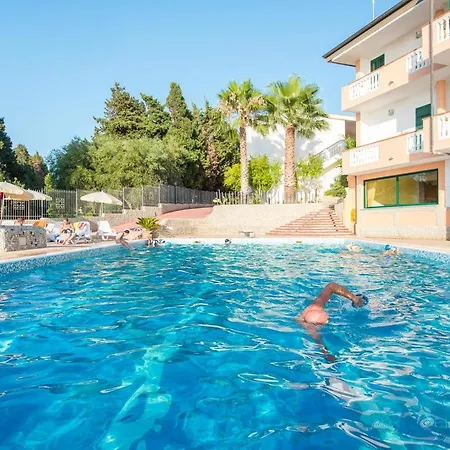 Hotel apartamentowy San Domenico 3*